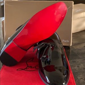 Dandelion Tassel Black Patent Leather